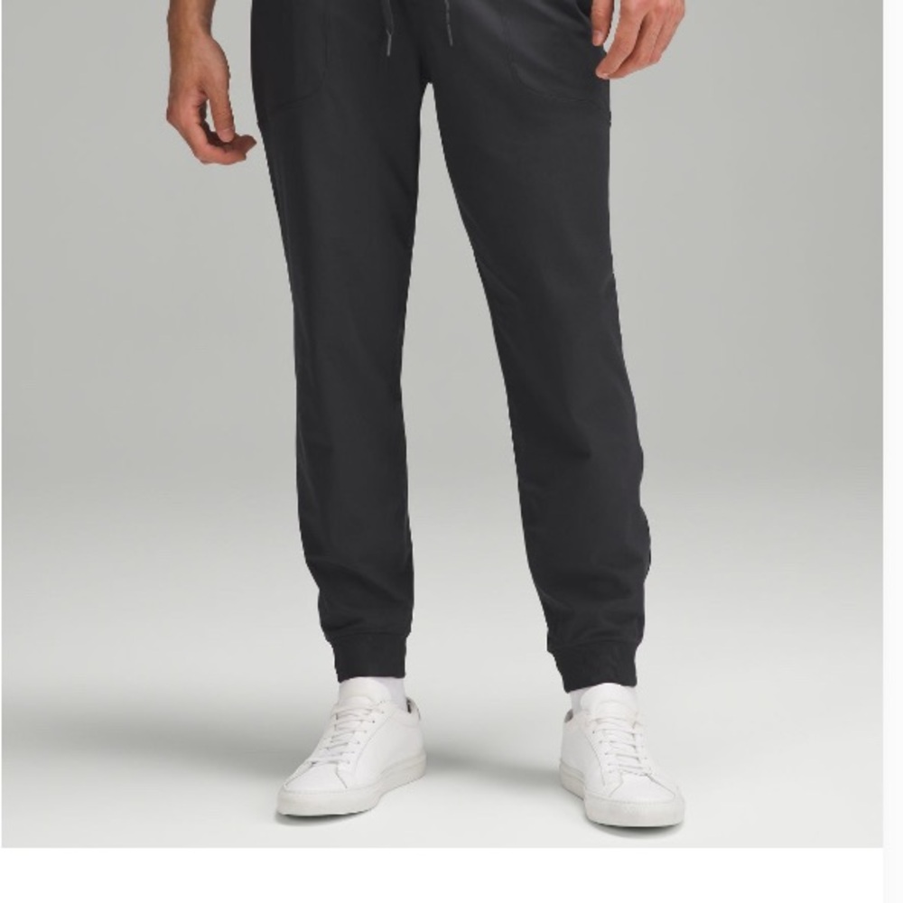 LULULEMON JOGGERS